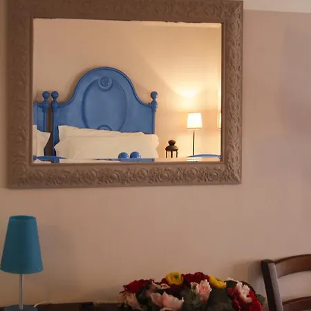 La Del Podesta Cinque Terre Bed and breakfast Manarola